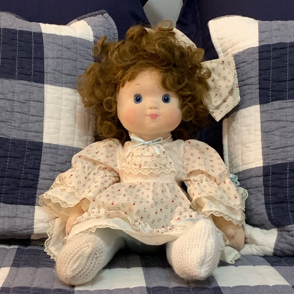 Vintage Late 80's - Early 90's Soft Doll Brown Curls Blue Eyes 20" Long - EUC